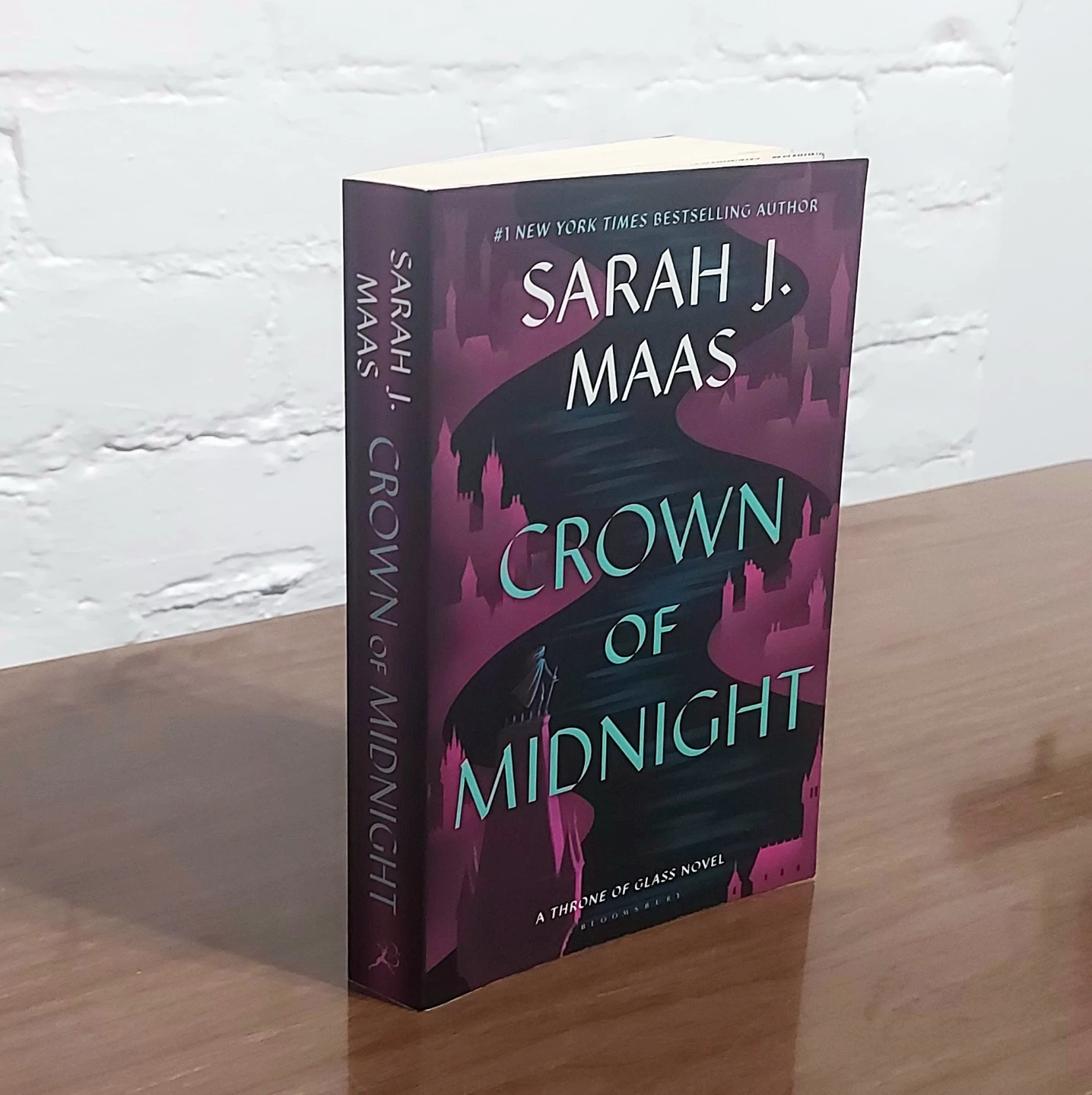 Throne Of Glass series by Sarah J. Maas paperback books - photo 3