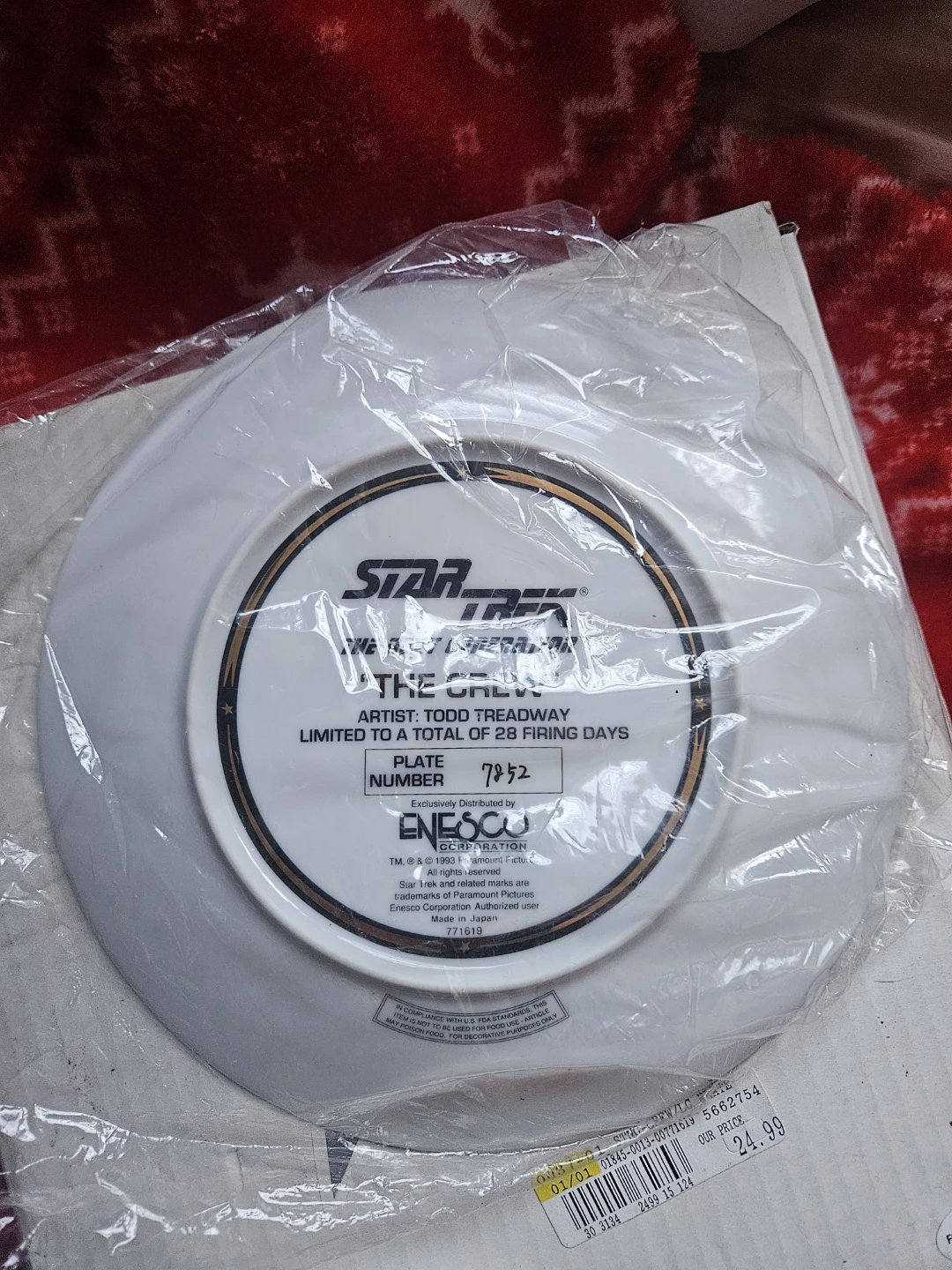 Star Trek TNG Collector Plate by Enesco - photo 2