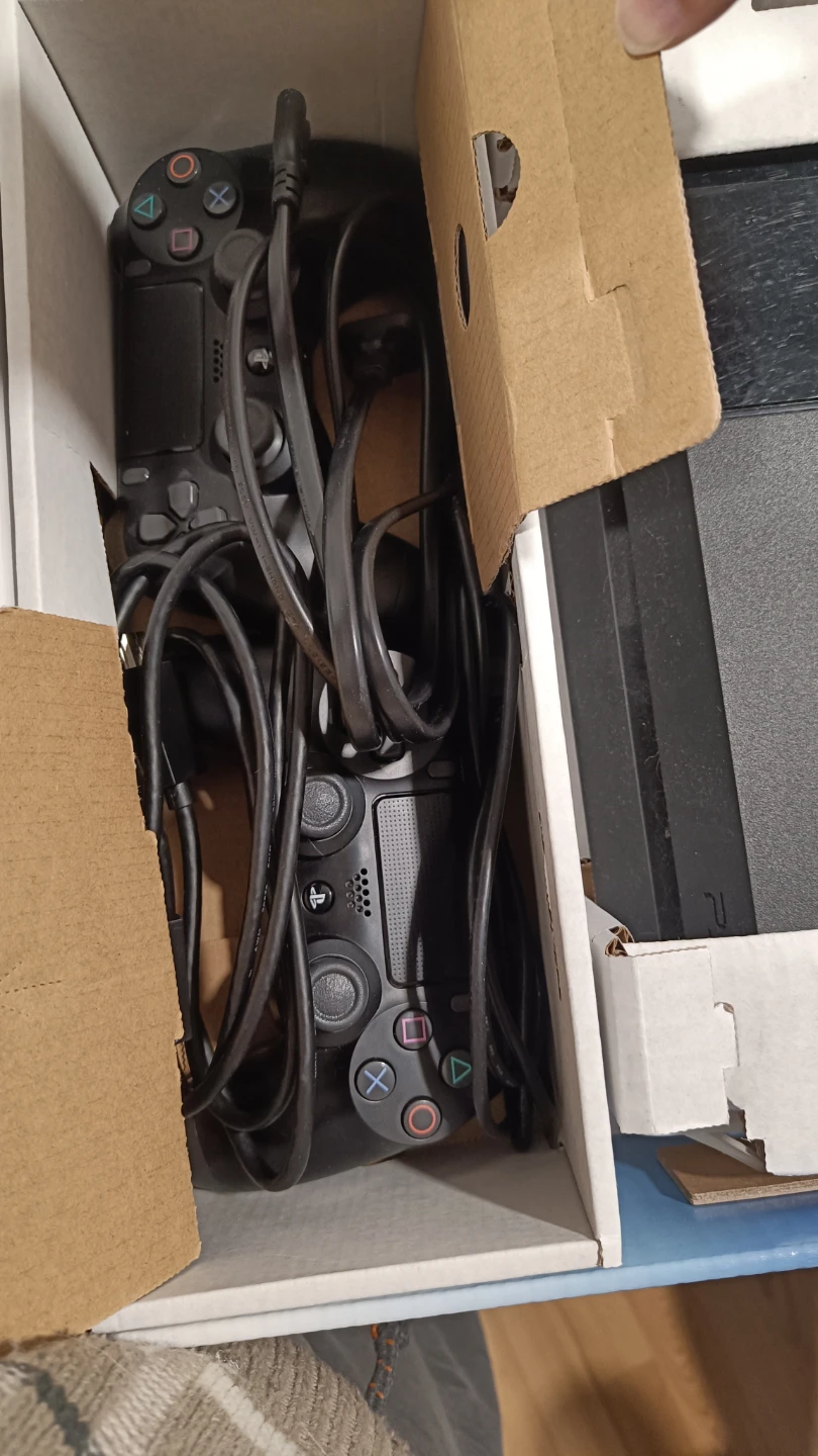 Used Sony PlayStation 4 w/ 2 Controllers - photo 3