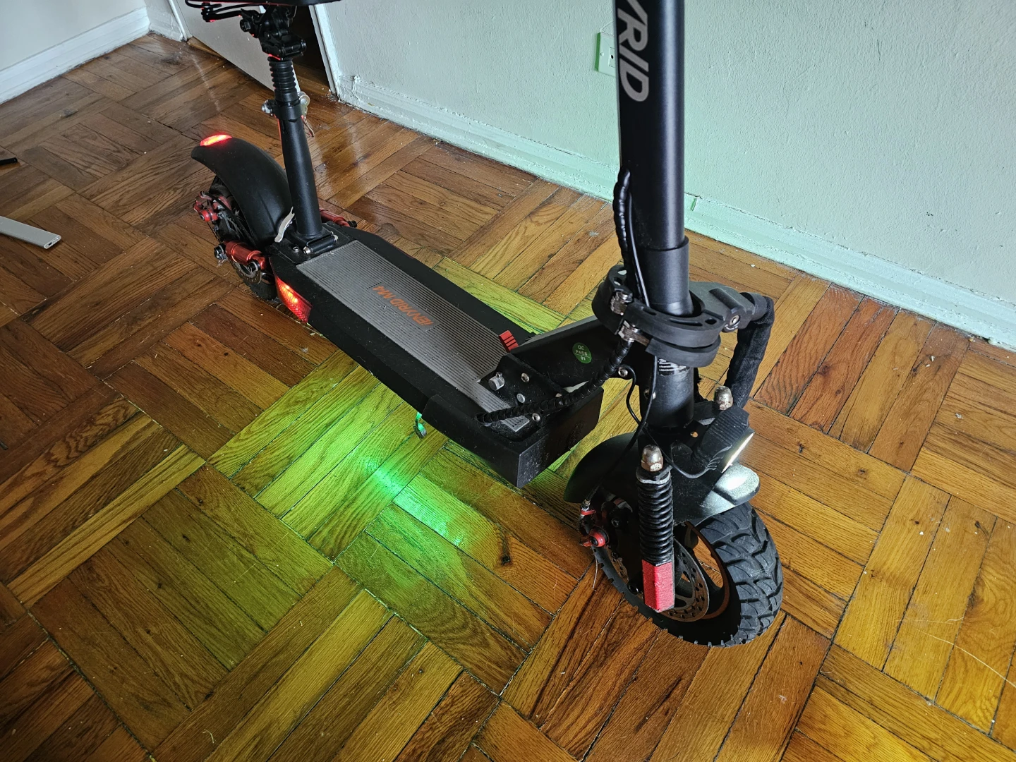 Scooter electric with suspension and seat + chain - photo 2