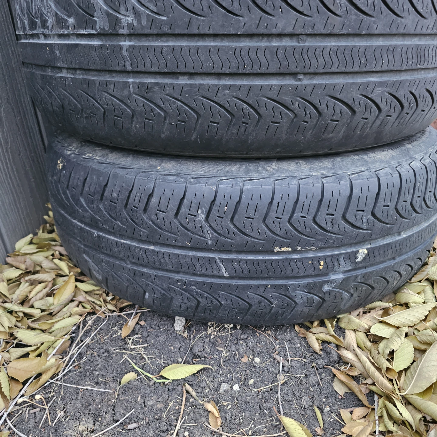 Pirelli 215/70R15 98T M+S Tires - Set of 4 - photo 5