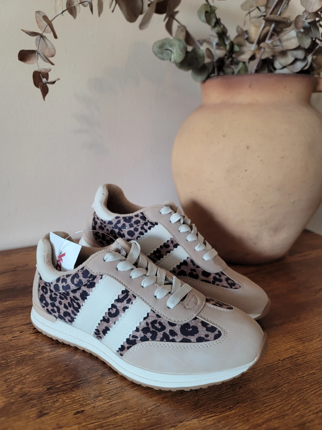 Dolce Vita Leopard and Suede Women's Minimal Sneakers Sz 7 NWT