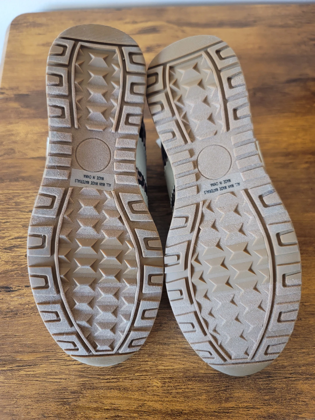 Dolce Vita Leopard and Suede Women's Minimal Sneakers Sz 7 NWT - photo 3