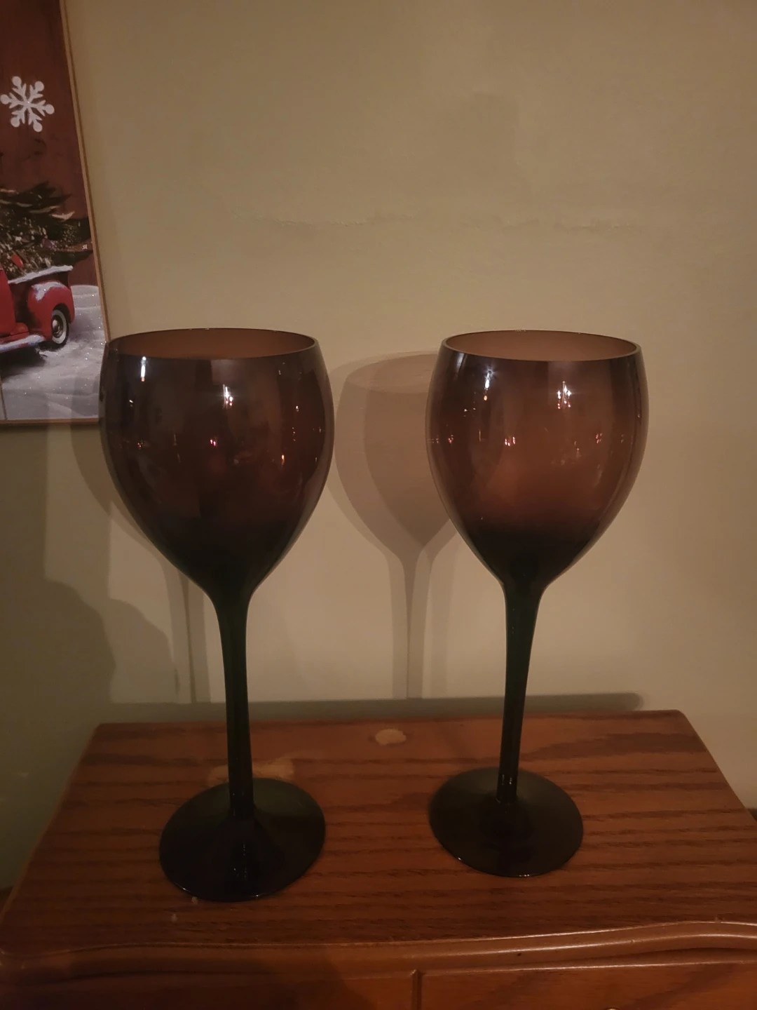 Set of 2 Purple Wine Glasses