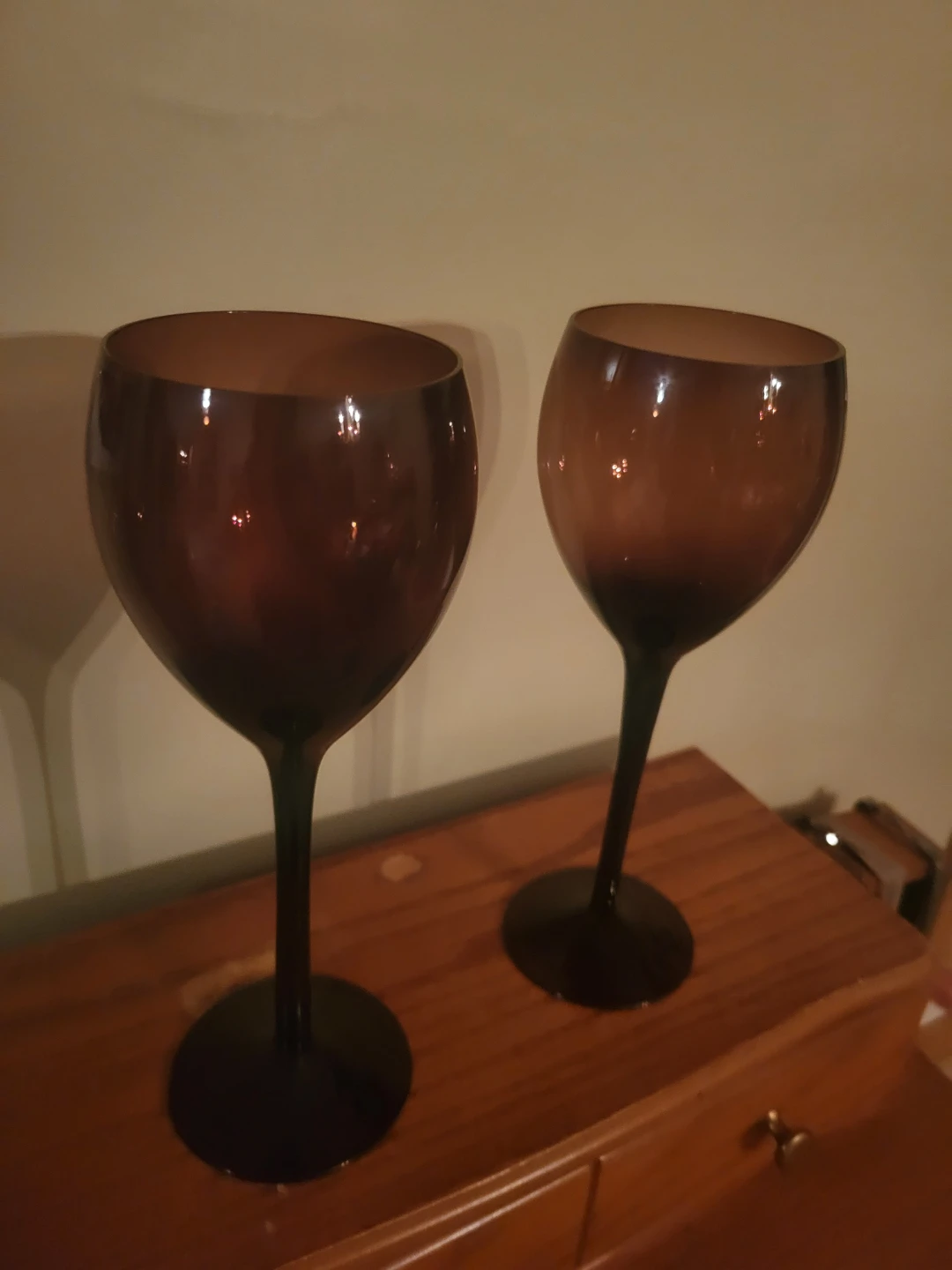 Set of 2 Purple Wine Glasses - photo 2