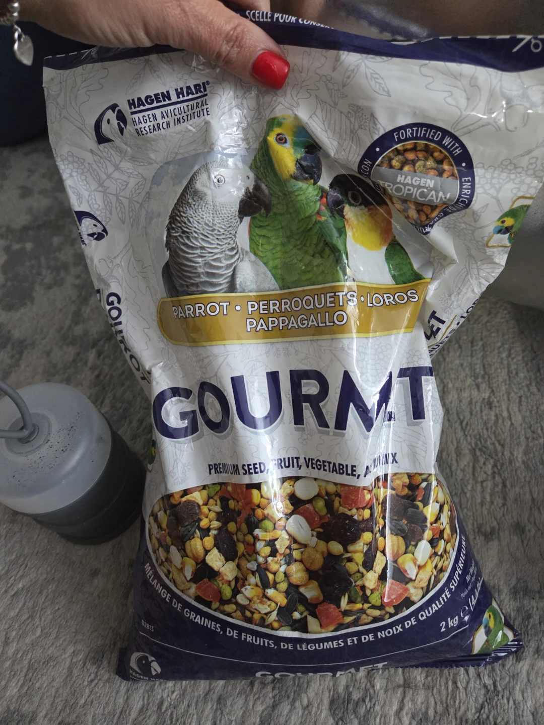 Hagen Gourmet Parrot Food Mix . 2 bags.