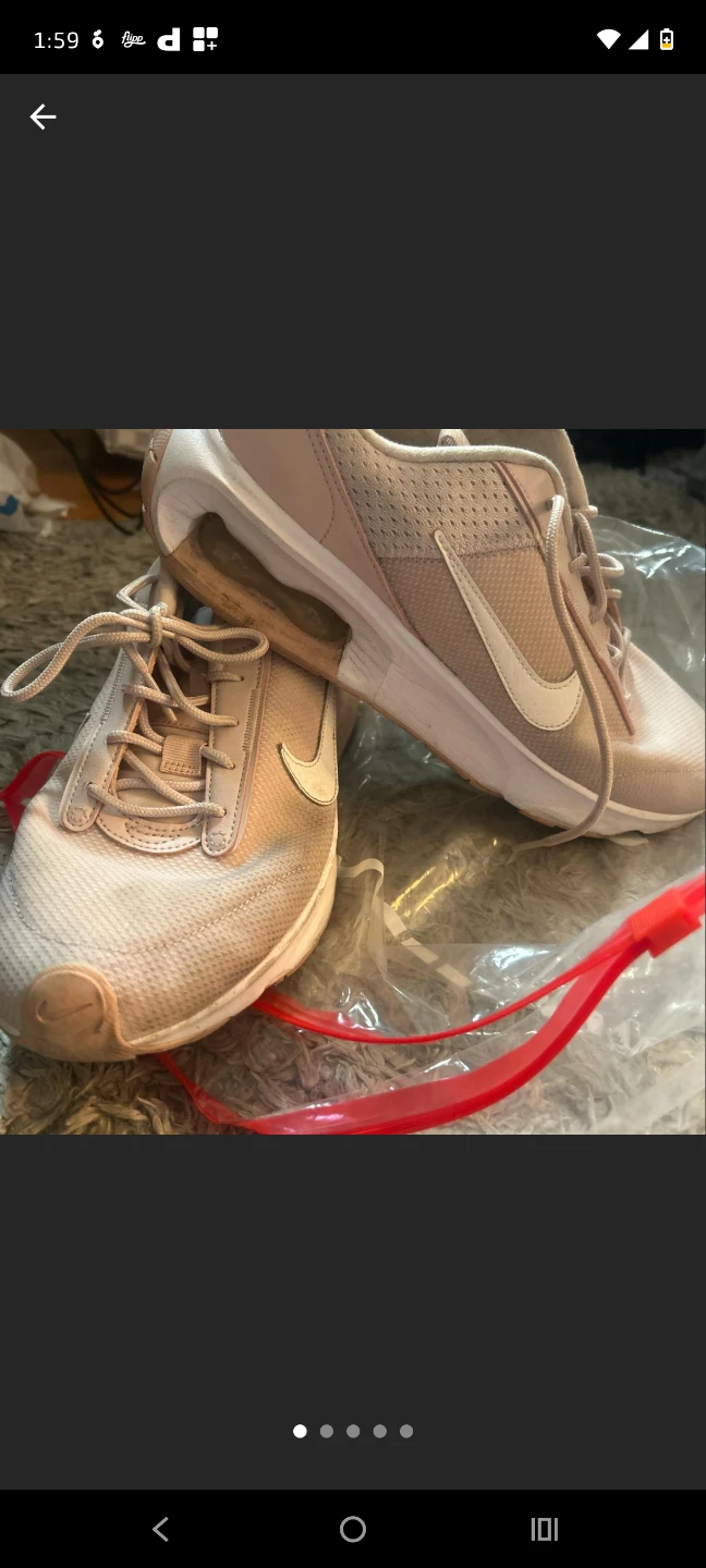 Nike Air Max Bella TR4 Women's Training Shoe 🥕