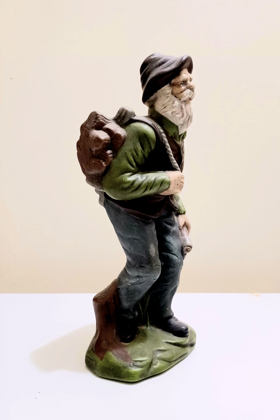 Unique Signed Hand Crafted Figurine - photo 2