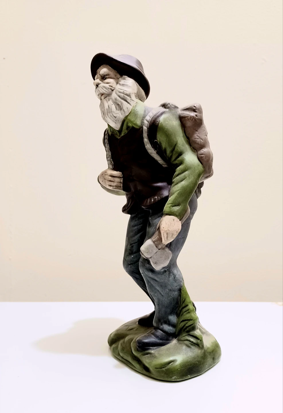 Unique Signed Hand Crafted Figurine - photo 3