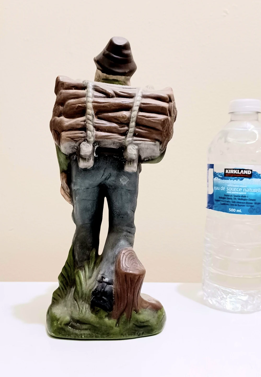 Unique Signed Hand Crafted Figurine - photo 4