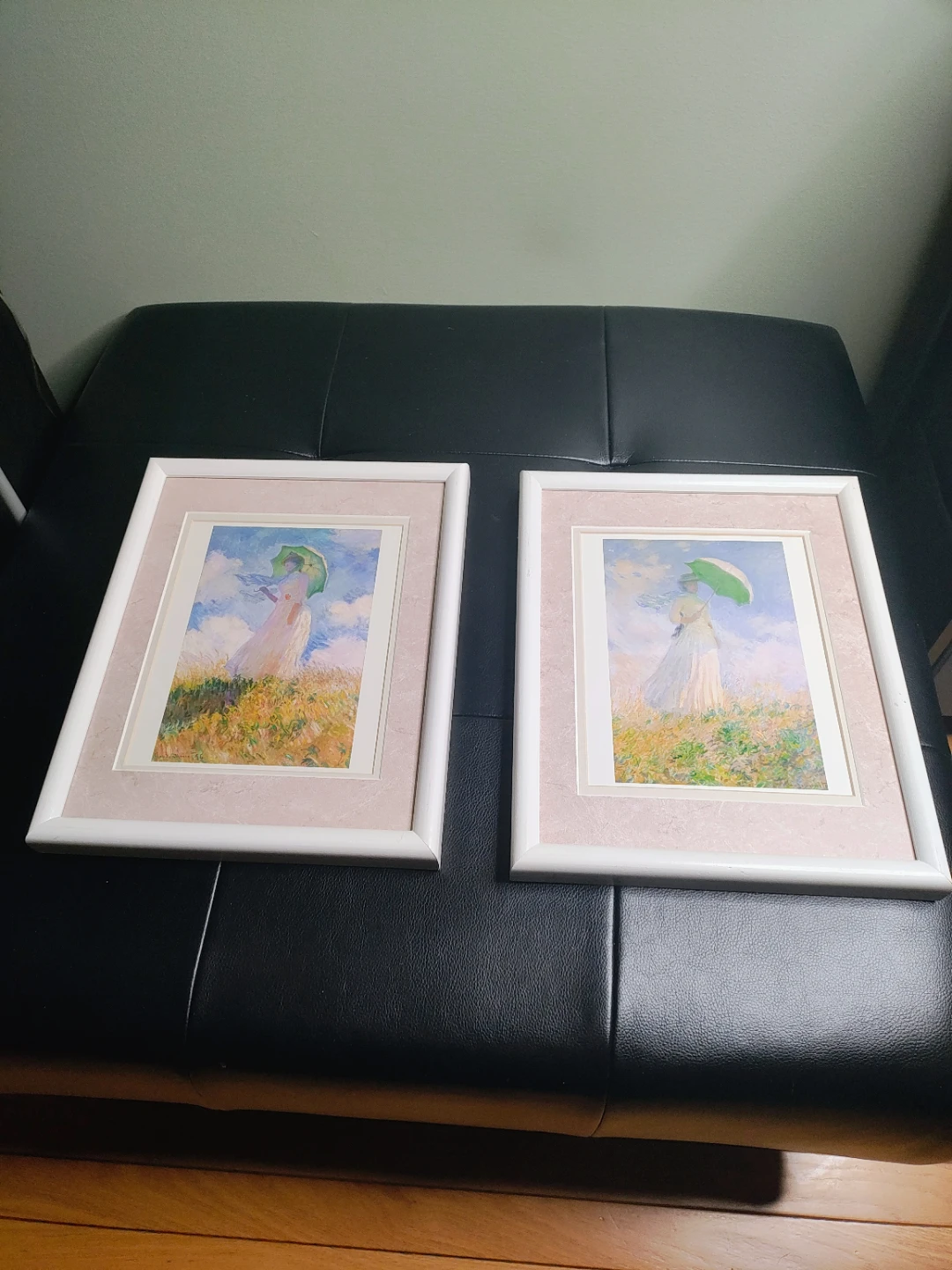 Pair of Claude Monet Prints – Femme à l’Ombrelle (1886) - photo 4