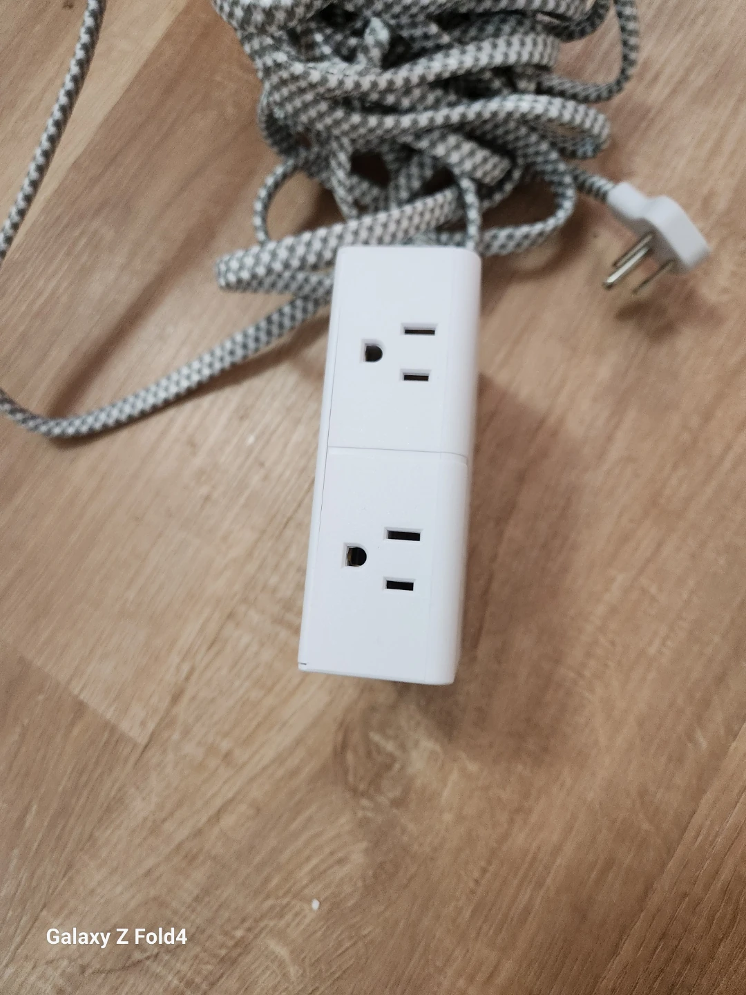 8 Socket Power Extension Cord Strip with Fabric Cord - 25 Feet - photo 3