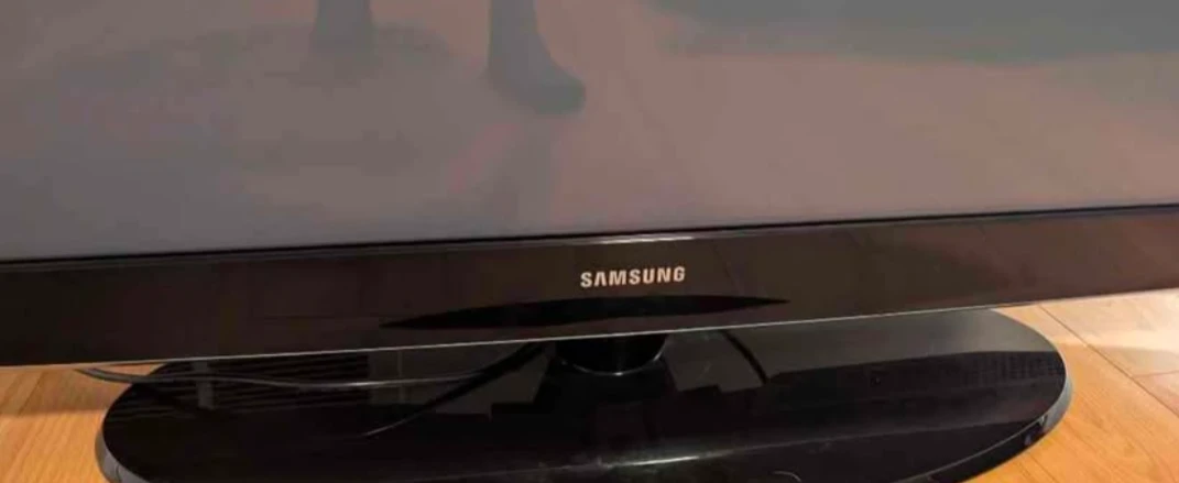 Samsung PN42A450P1D 42" Plasma TV - photo 3