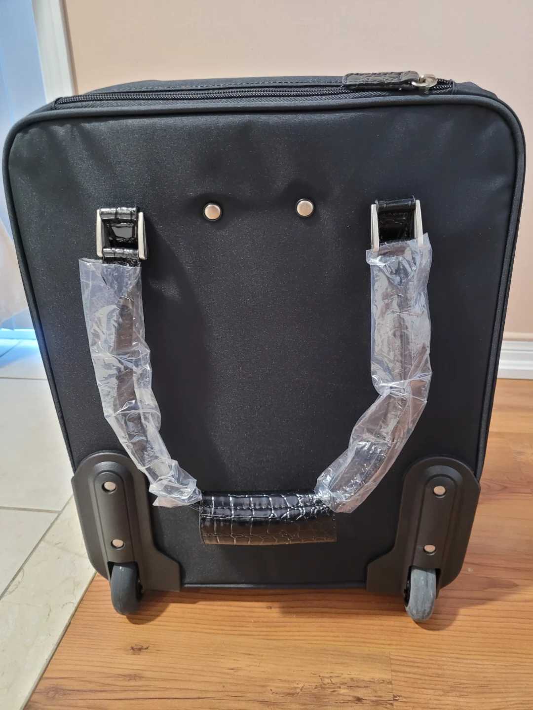 Simon Chang Collection Exotic Rolling Bag - NEW - photo 2