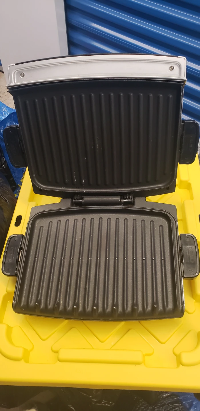 George Foreman Lean Mean Fat Reducing Grilling Machine - photo 2