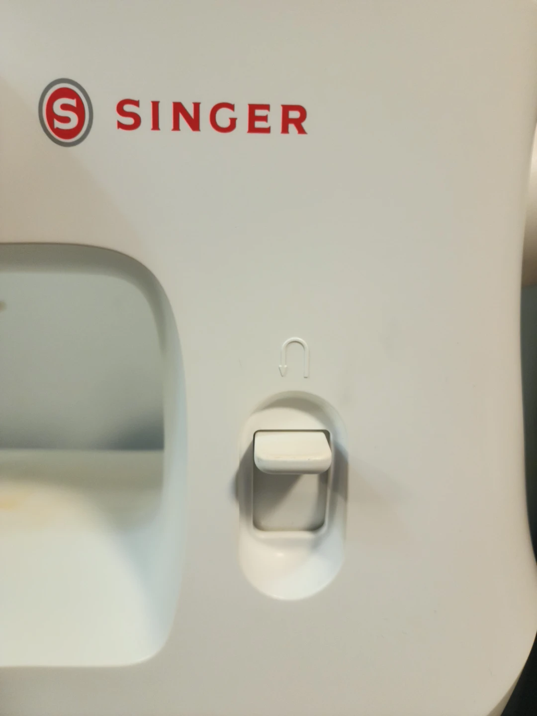 SINGER MX60 Sewing Machine - photo 3