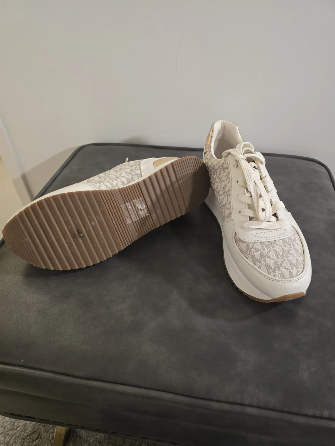 Michael Kors Cream & Gold Sneakers - photo 5