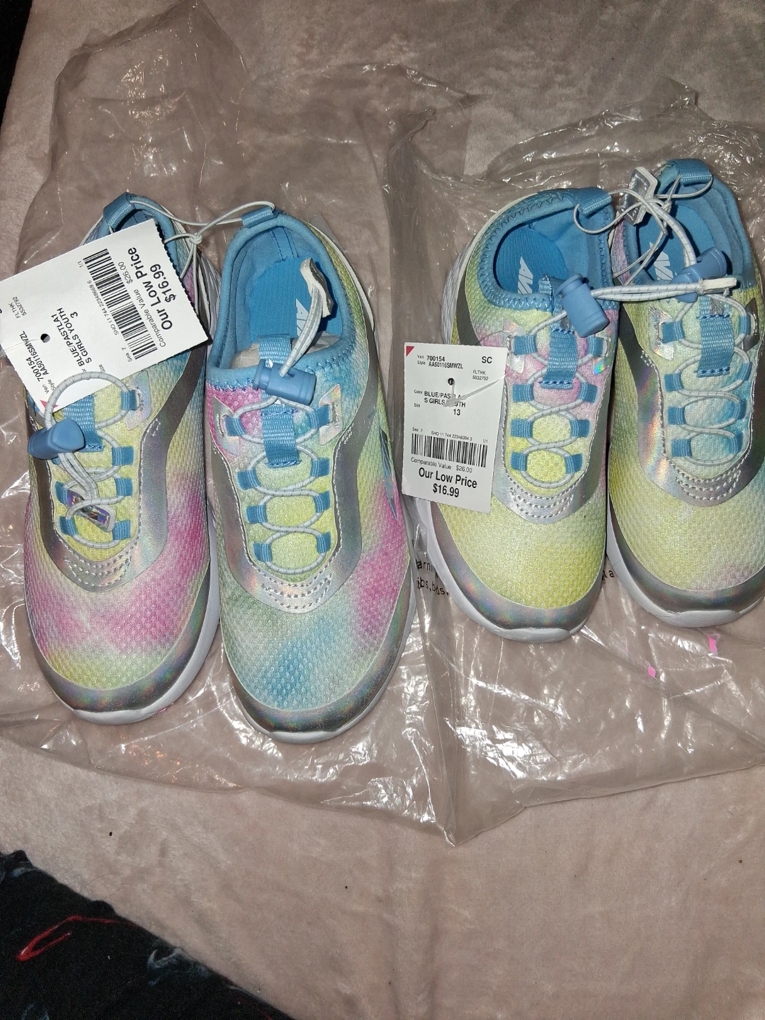 Sport shoes