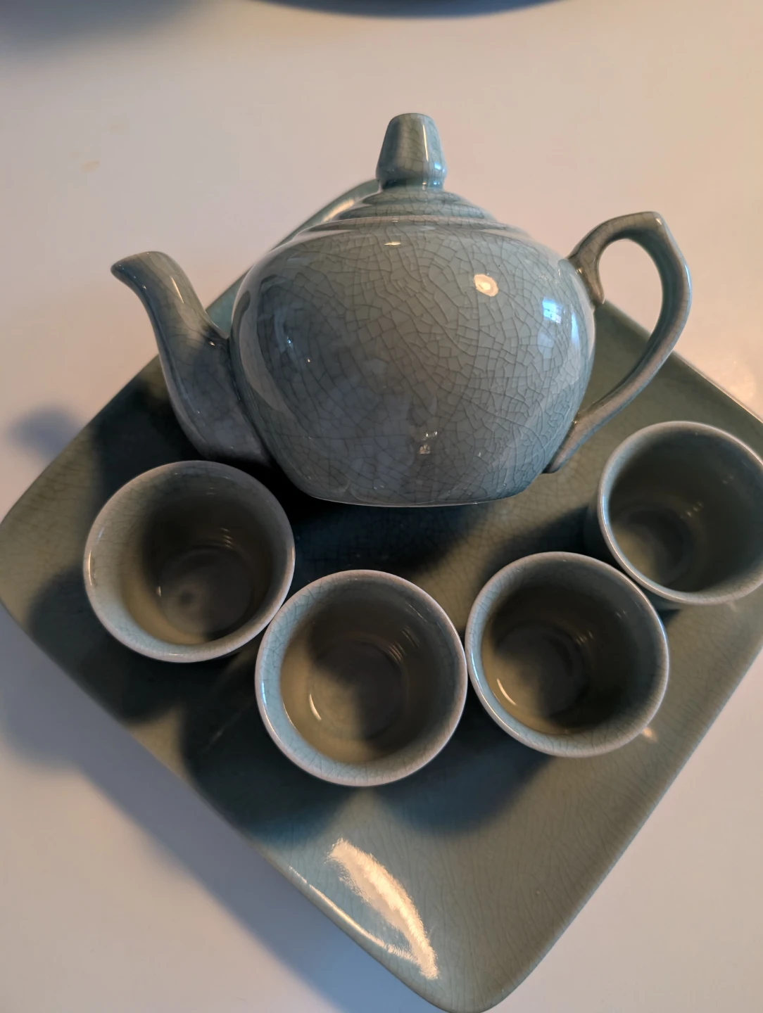 Tea Set with Teapot and Cups