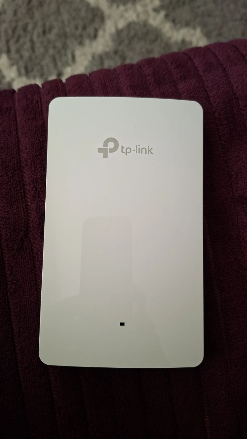 TP-Link Omada AC1200 Wireless MU-MIMO Wall-Plate Access Point - photo 2