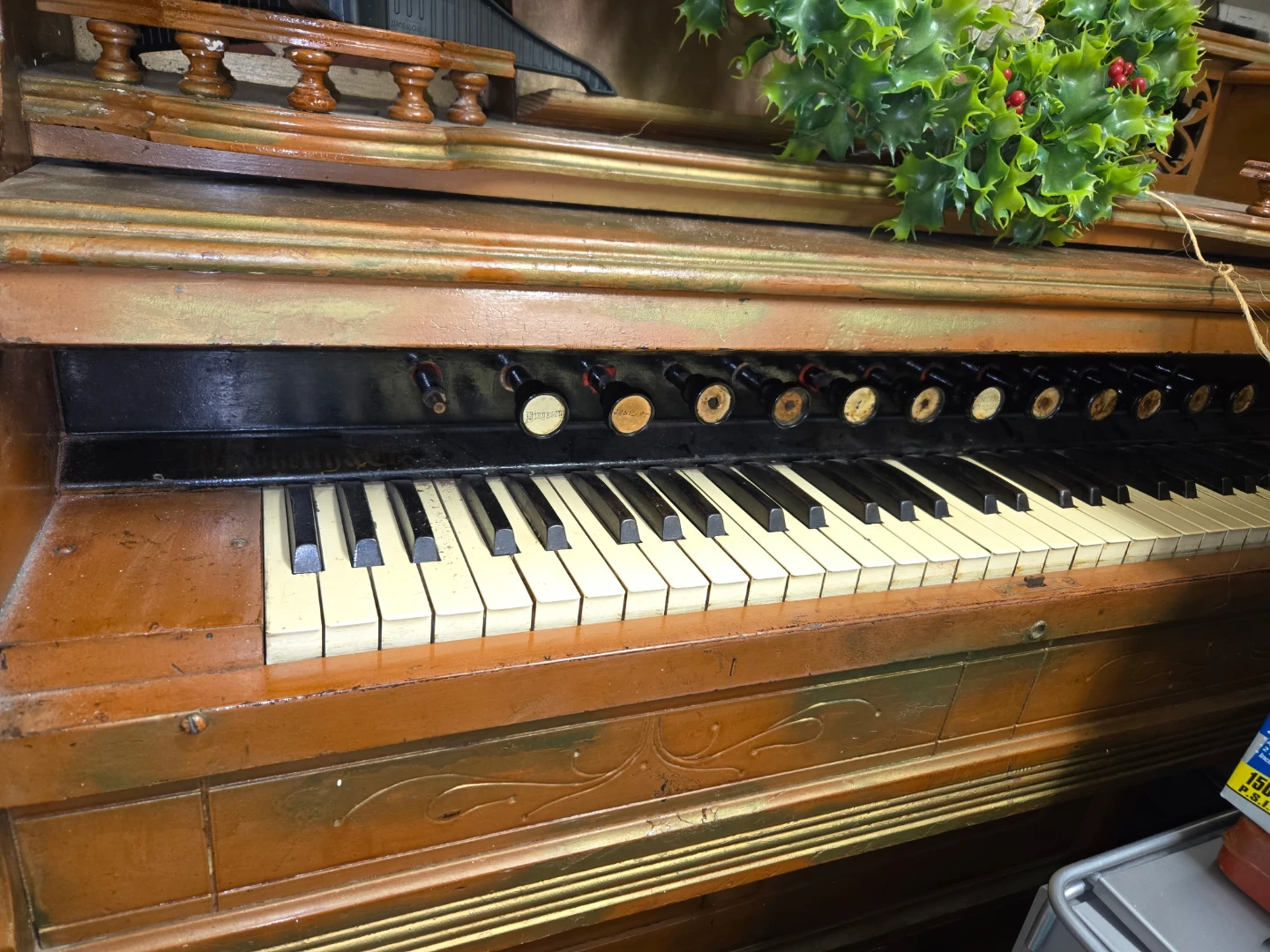 FREE Doherty and Co Pump Organ circa 1905 - photo 2