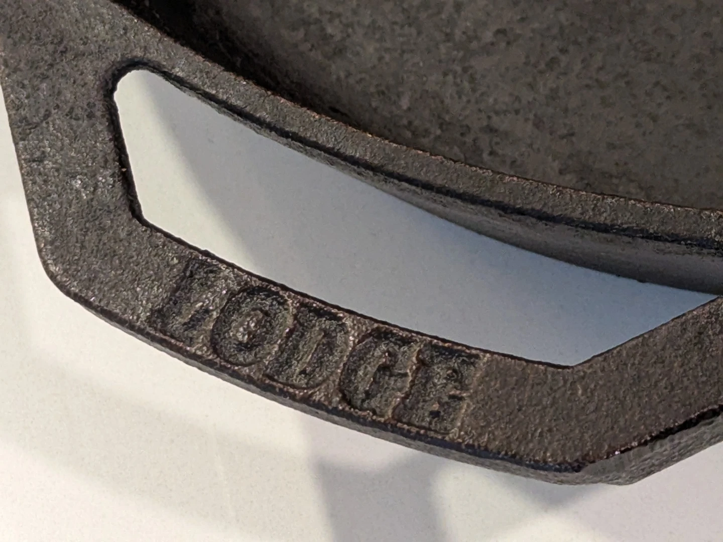 12" Lodge Cast Iron Frying Pan, preseasoned - photo 3