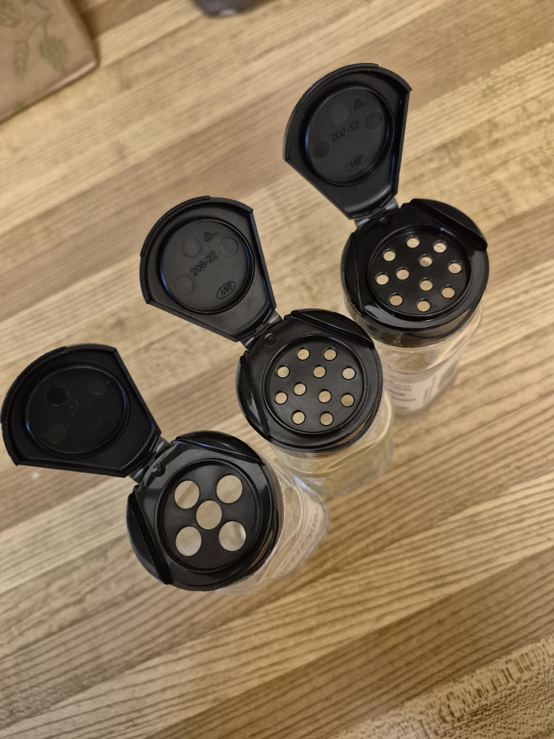 3 PC Spice Jars (all glass) As New - photo 2