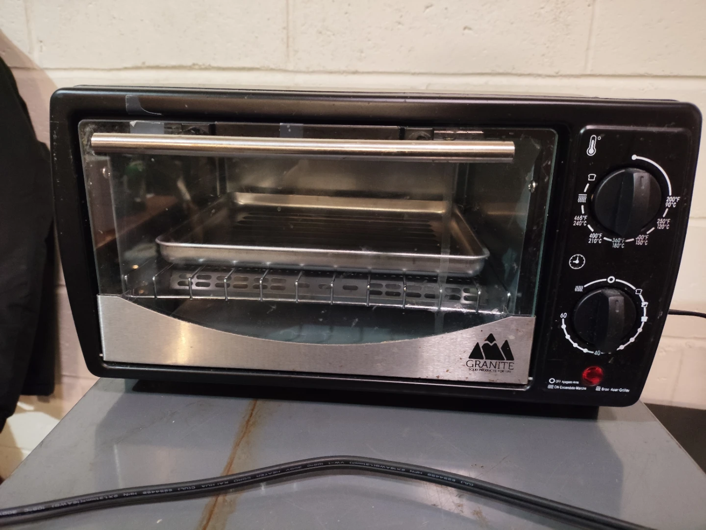 Toaster oven broiler