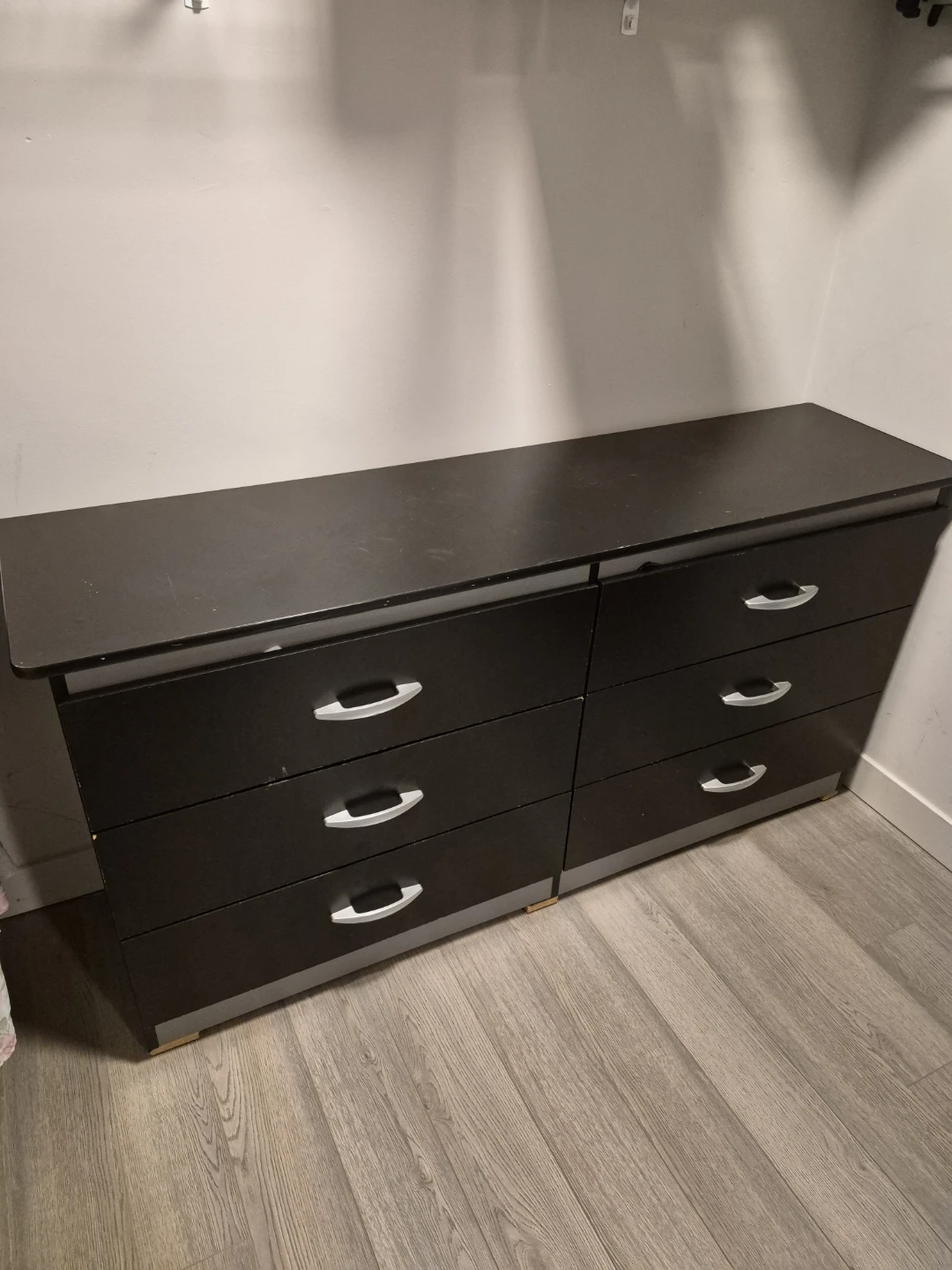 Black 6-Drawer Dresser - photo 2