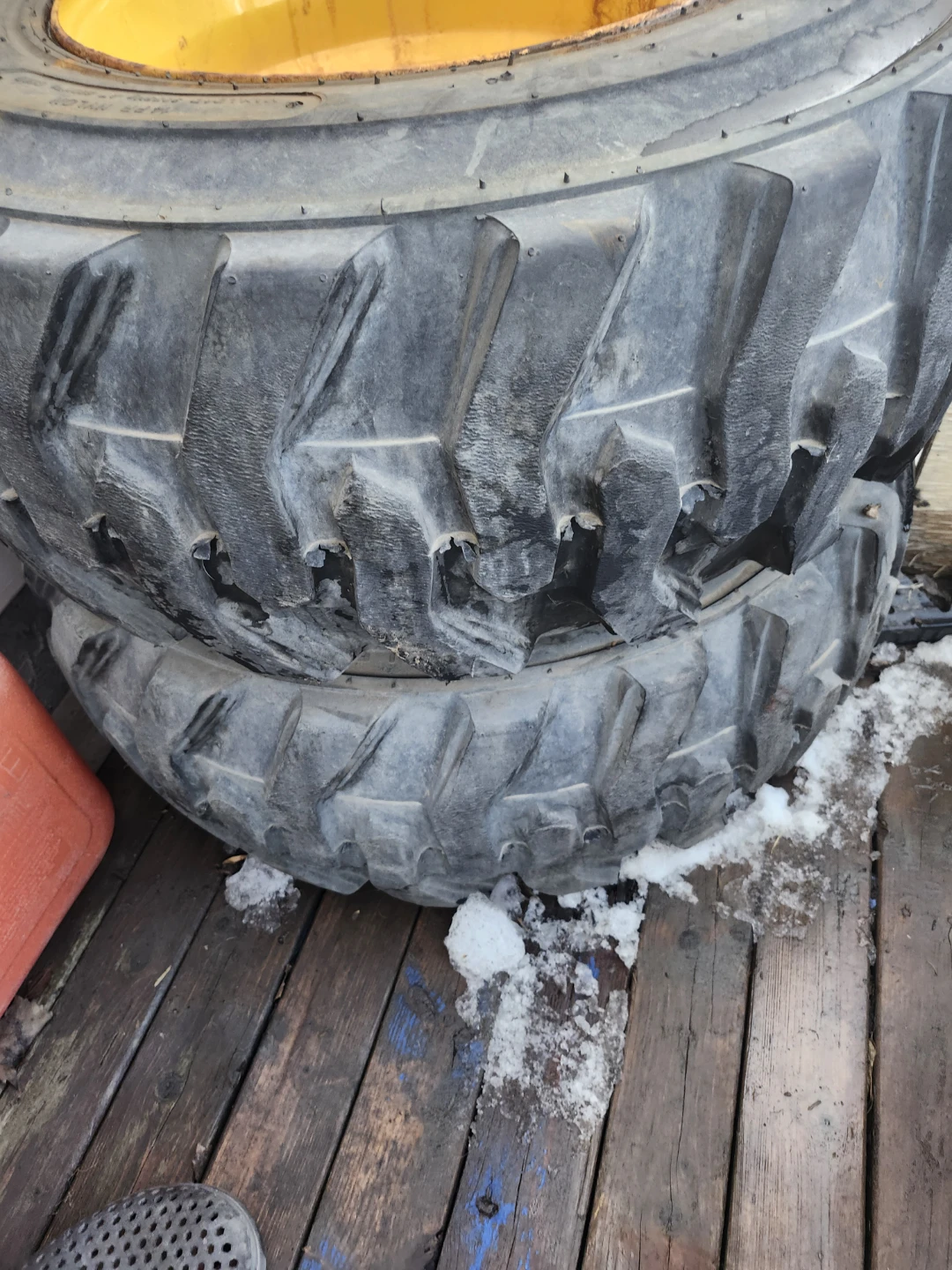 Tractor Tires 12-16.5 skidsteer - photo 5