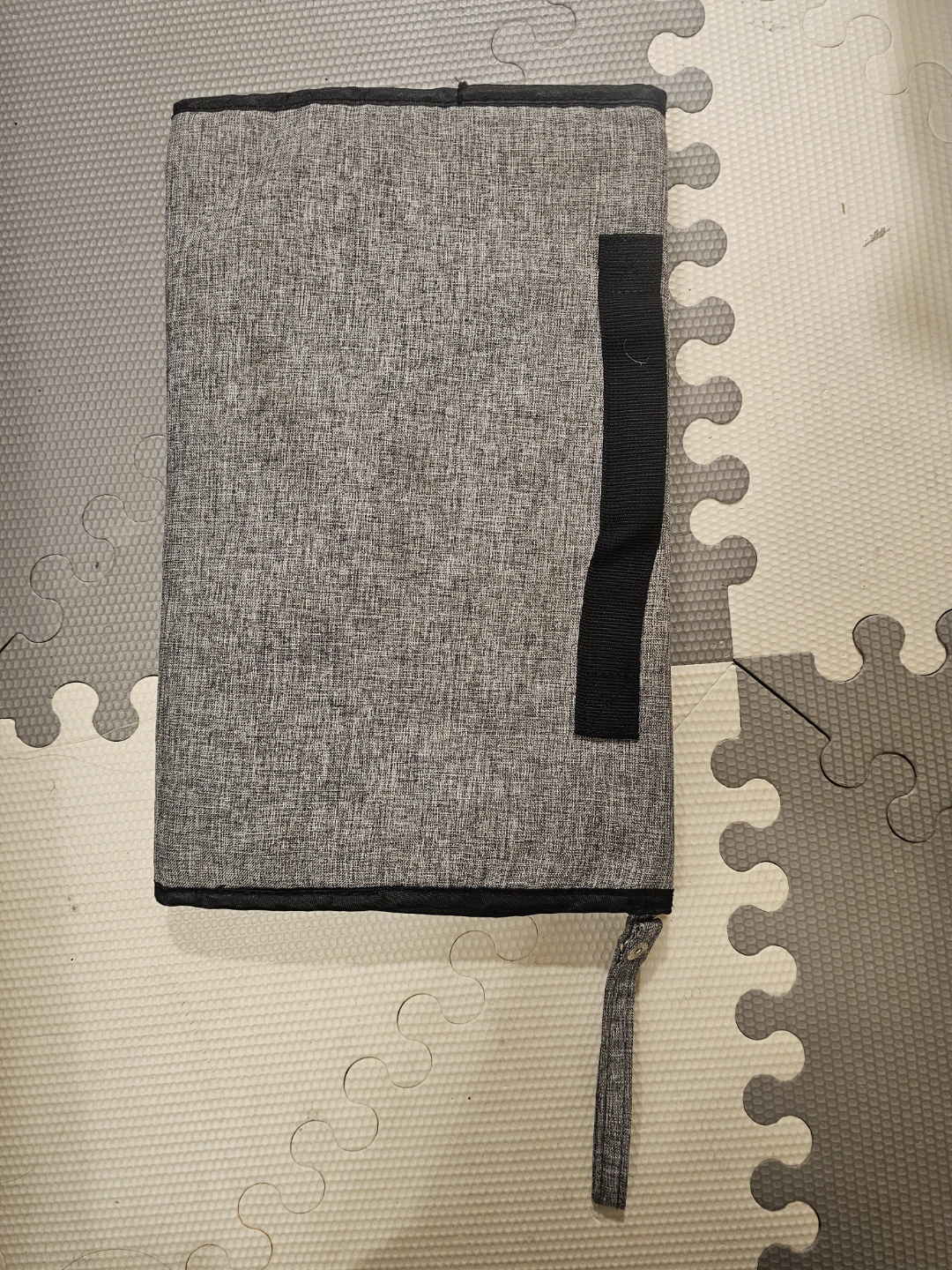 Free- Infantino Foldable Changing Pad Station - photo 2