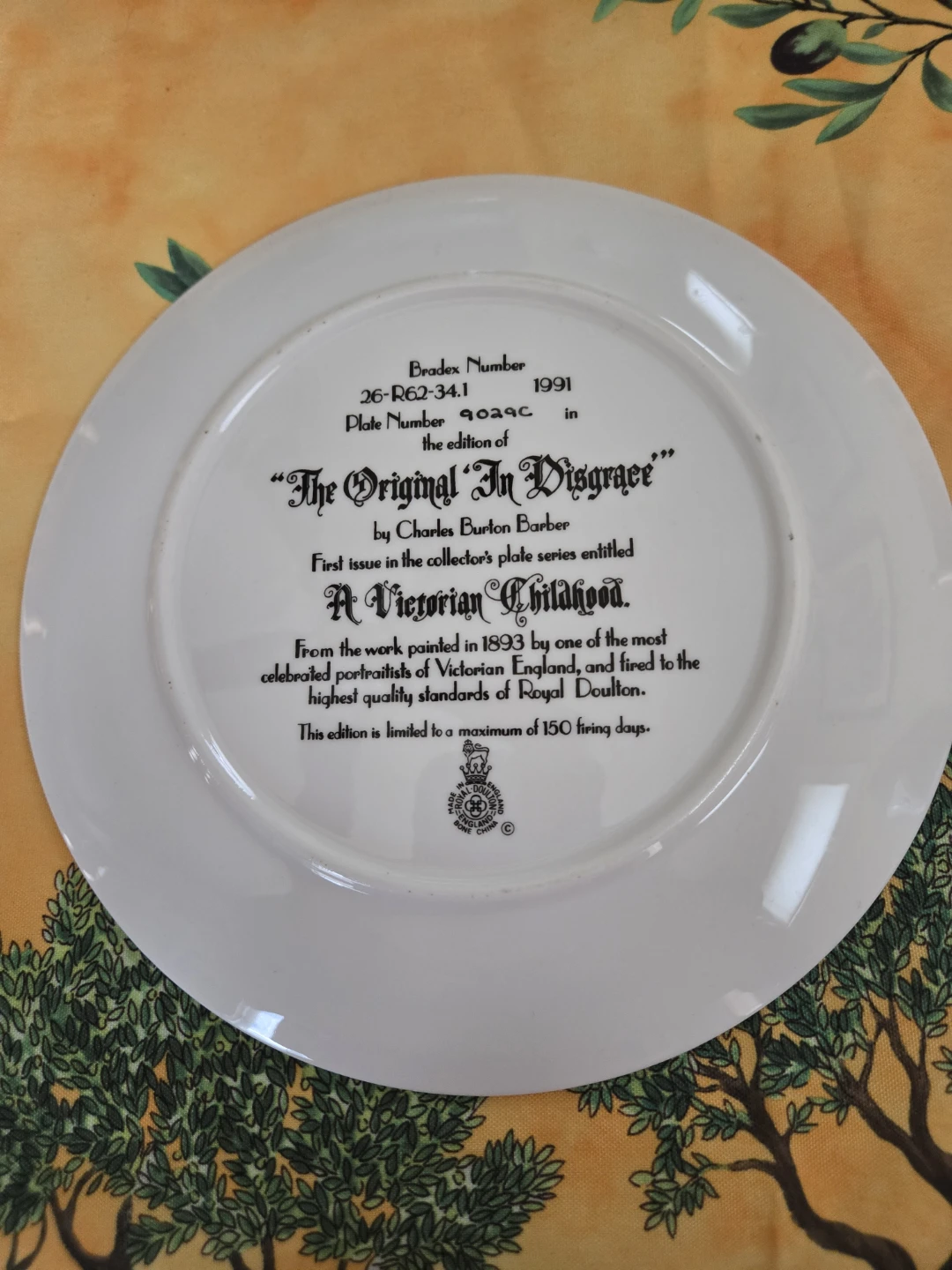 Royal Doulton “The Original In Disgrace” Plate - photo 2