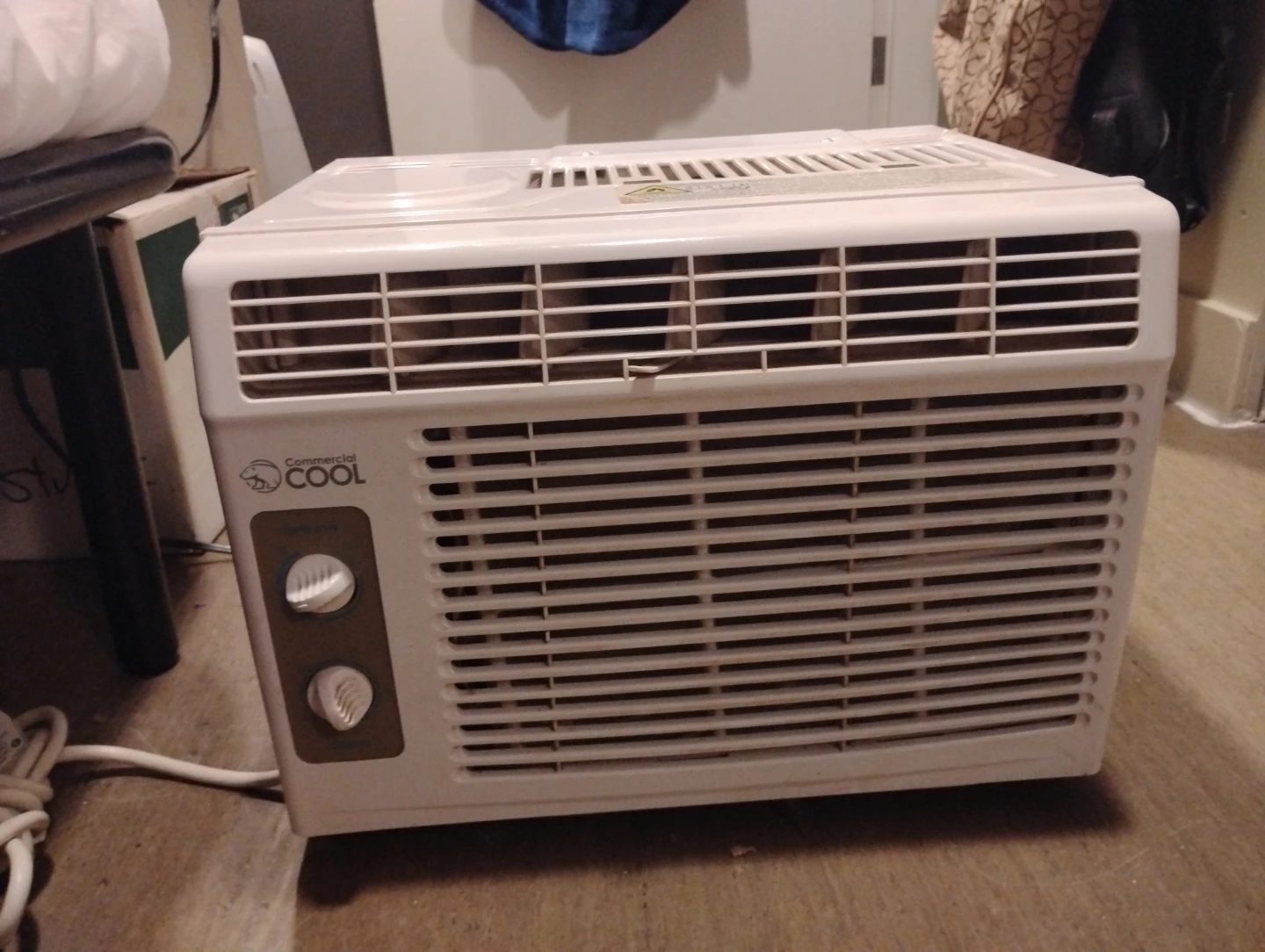 Commercial Cool Window Air Conditioner