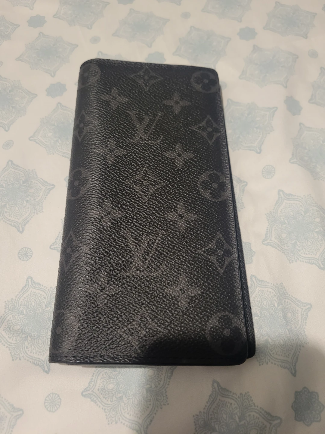 100 % Authentic Louis Vuitton Zippy Wallet - photo 3