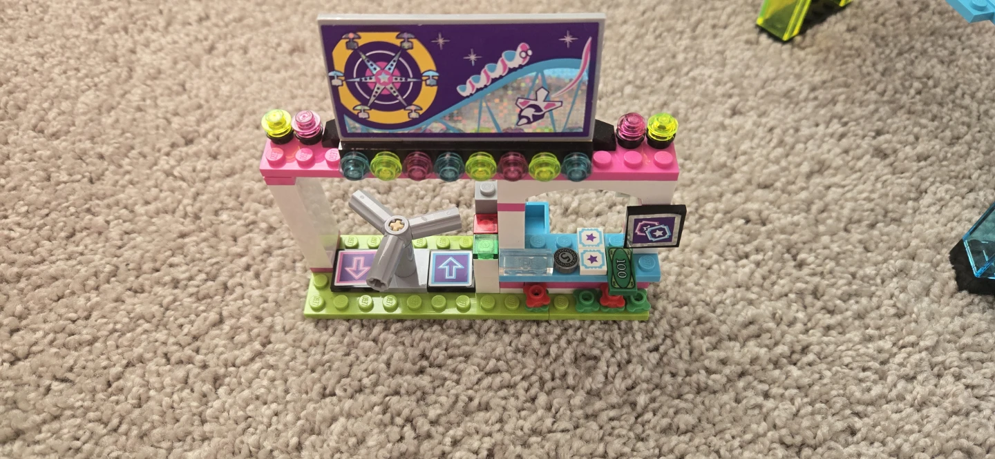 LEGO Friends Amusement Park Rides - photo 4