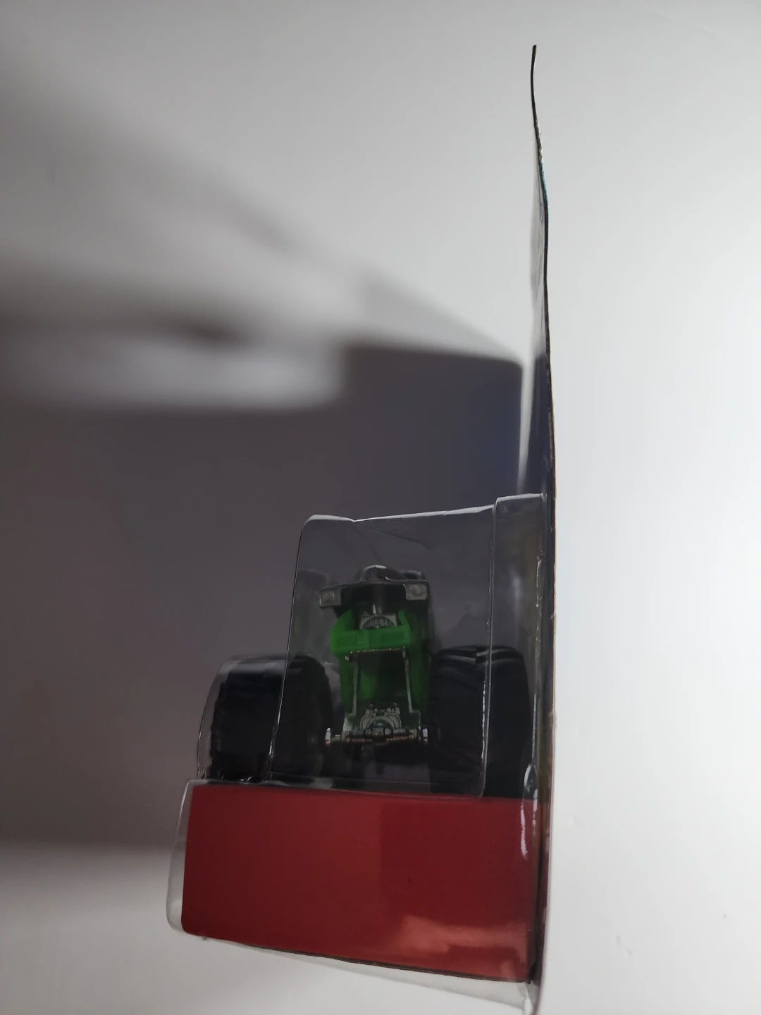 Hot Wheels Monster Jam Grave Digger 25th Anniversary - photo 4