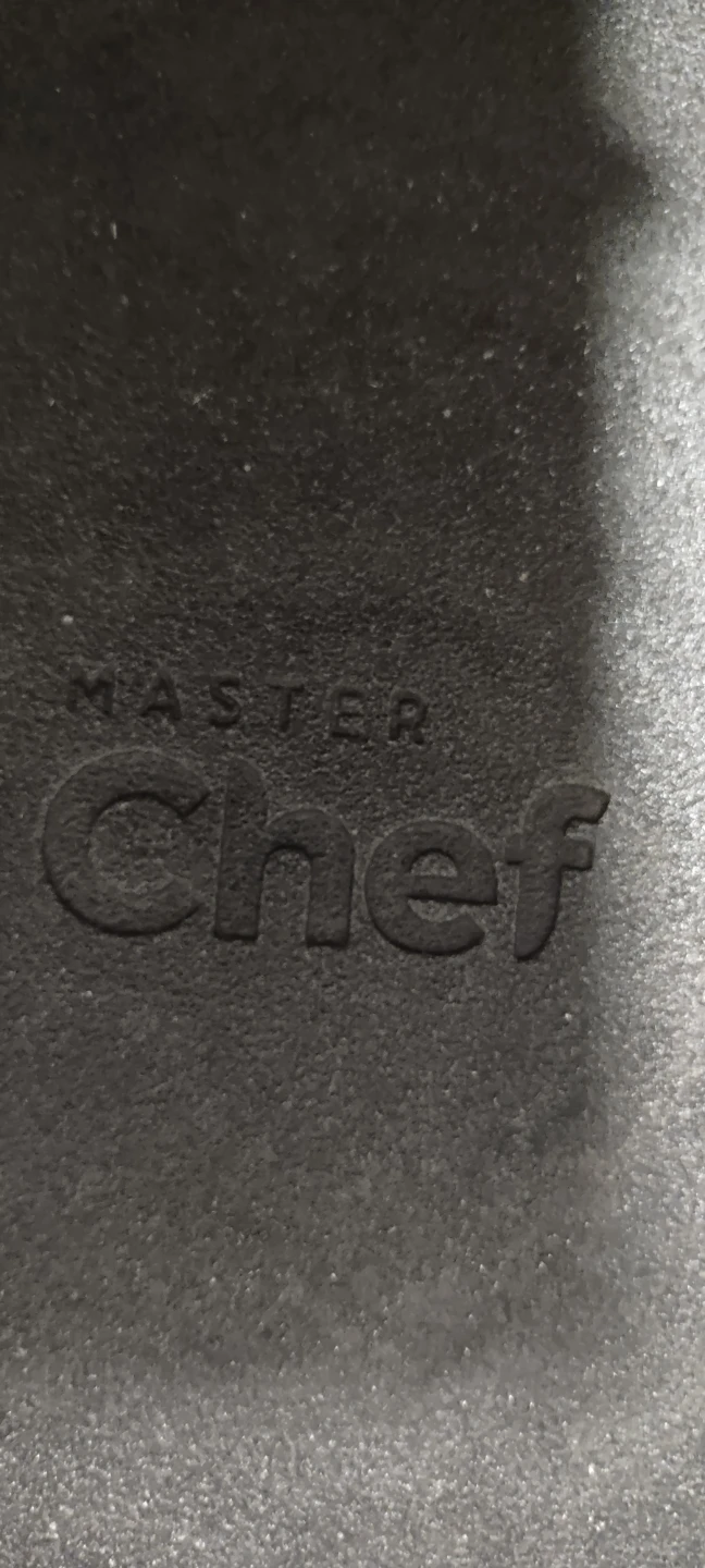 (NEW) Master Chef 12-inch (30.4cm)Cast Iron Frying Pan - photo 3