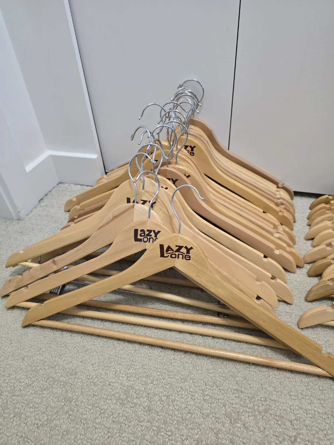 Wooden Hangers - photo 3