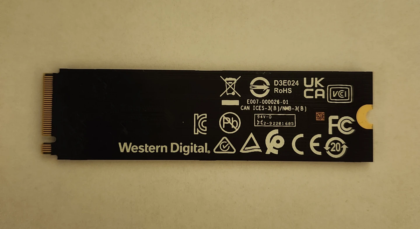 WD PC SN740 NVMe SSD 256GB - photo 2