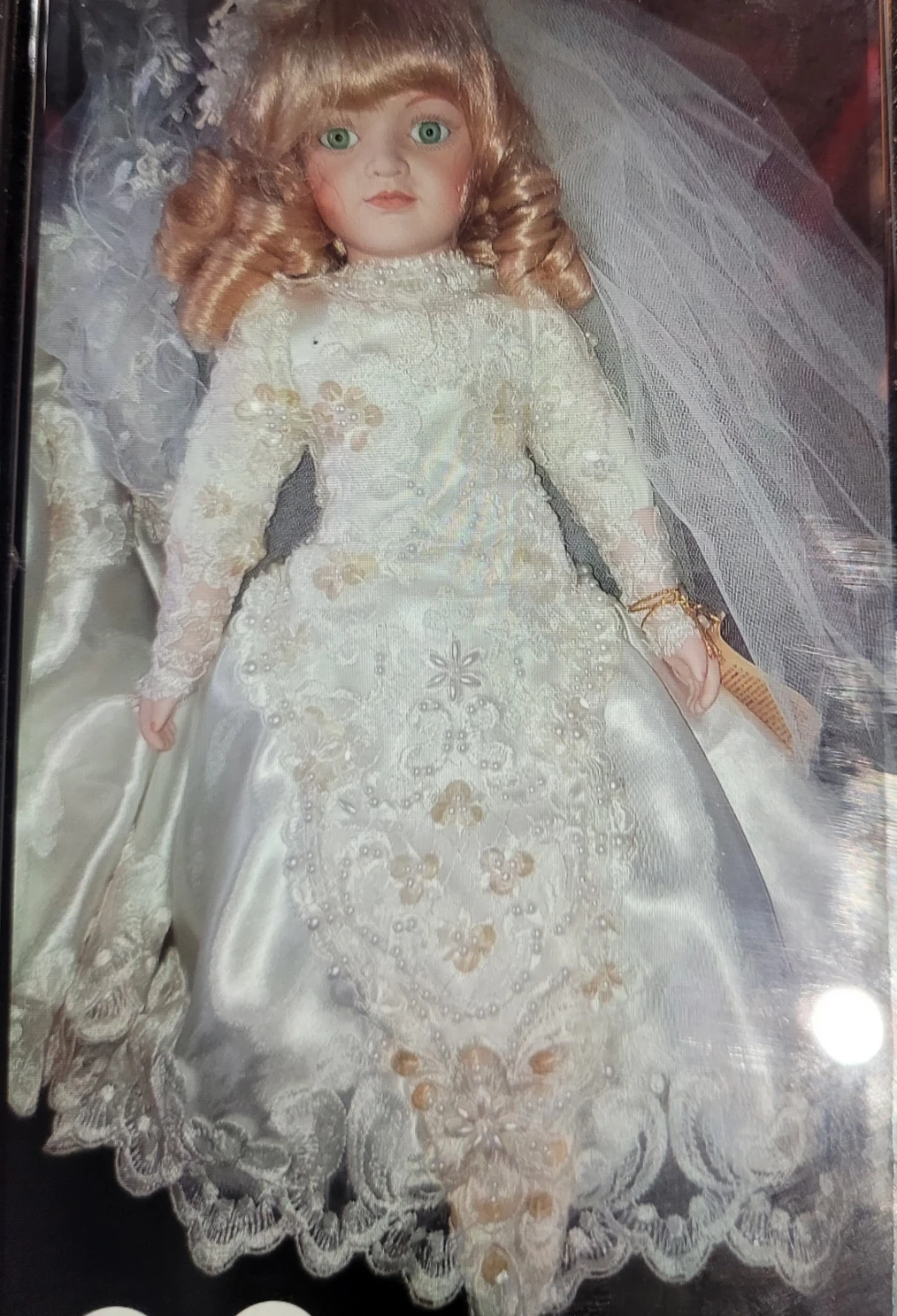 Collectible Porcelain Bride Dolls - photo 2