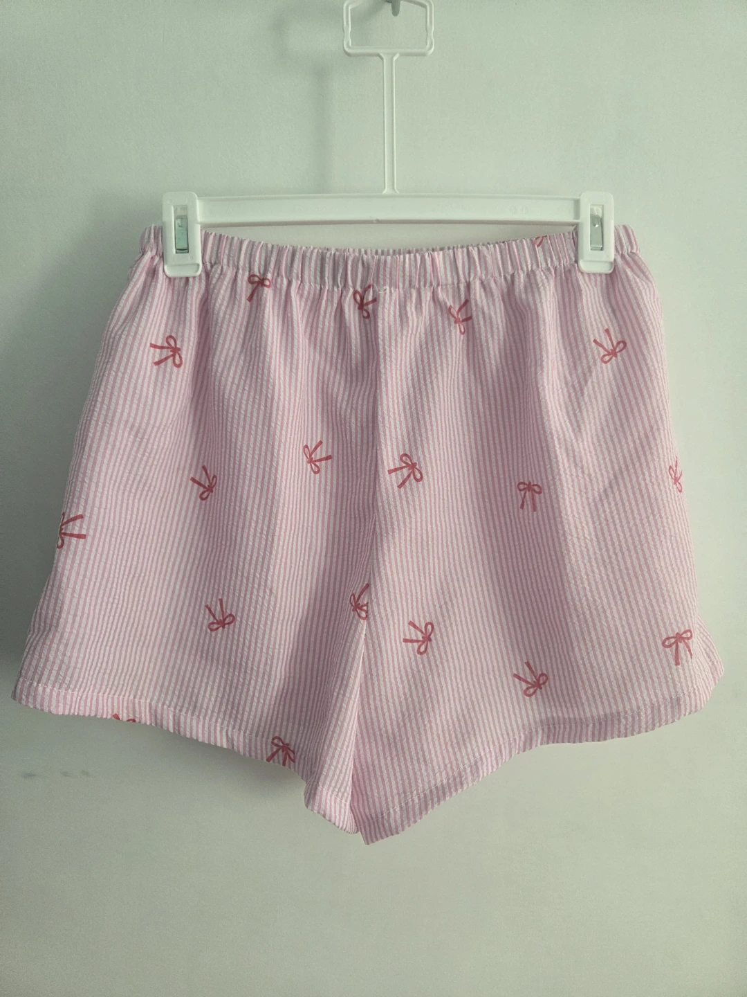 Pink Medium Striped Shorts with Bow Pattern - photo 4