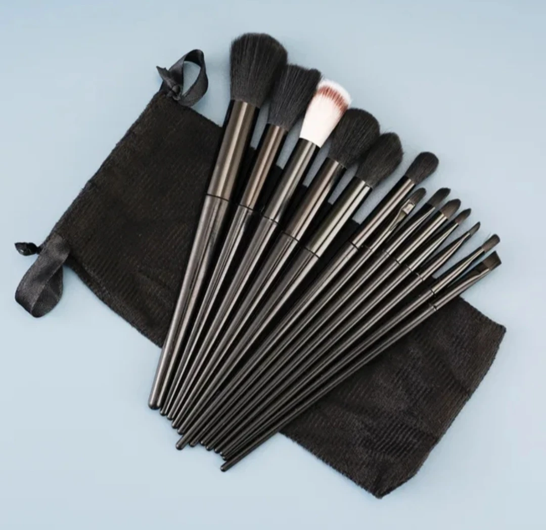 13 Piece Makeup Brush Set with Pouch - photo 3