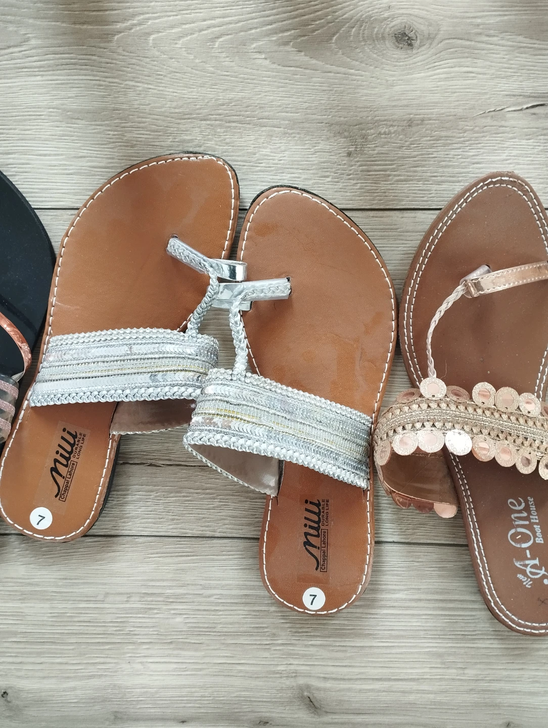 Lot of 6 pairs Women's Sandals( ethnic) - photo 3