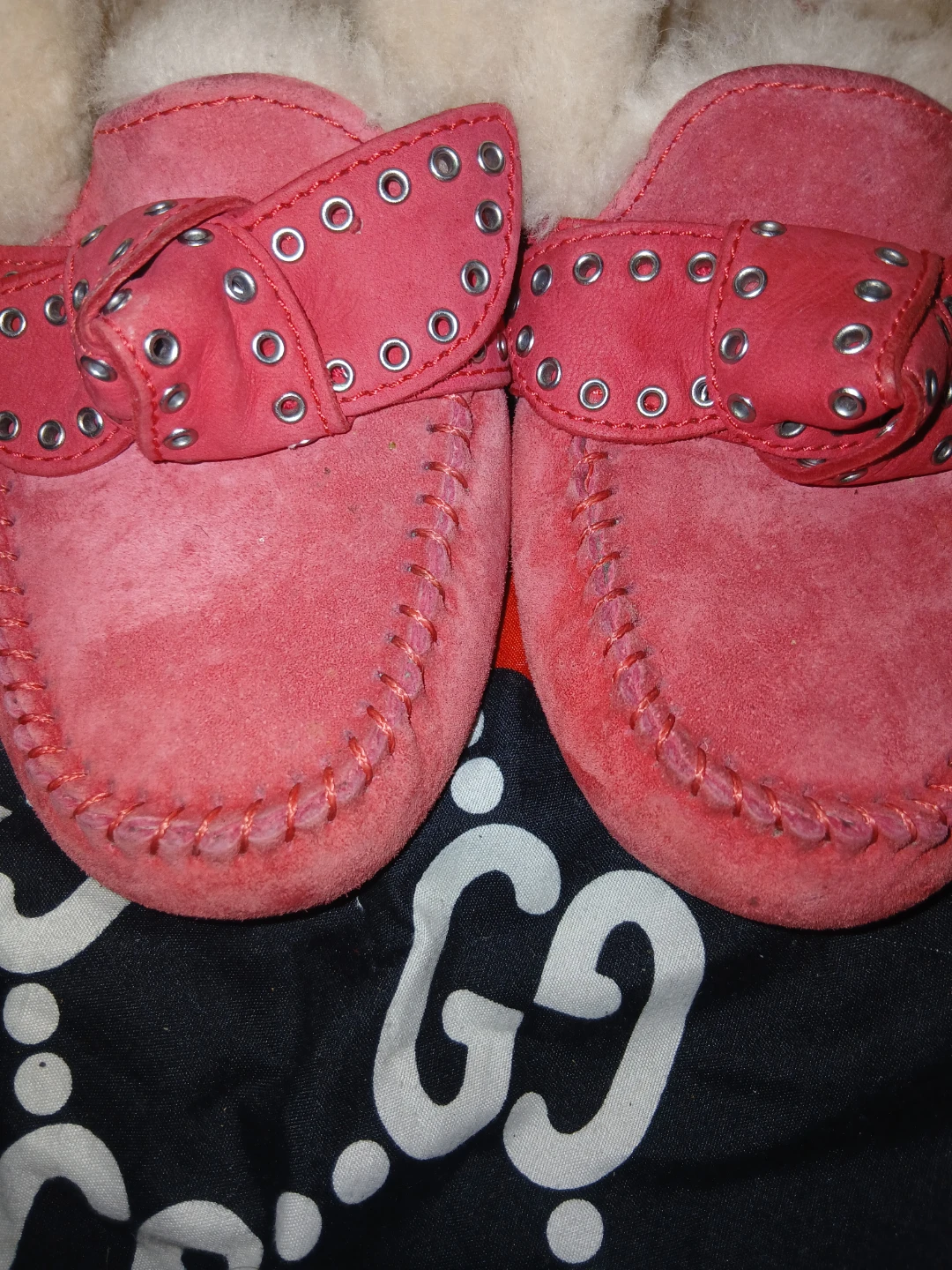 UGG Australia Pink Suede Bow Slippers Size 7 - photo 2