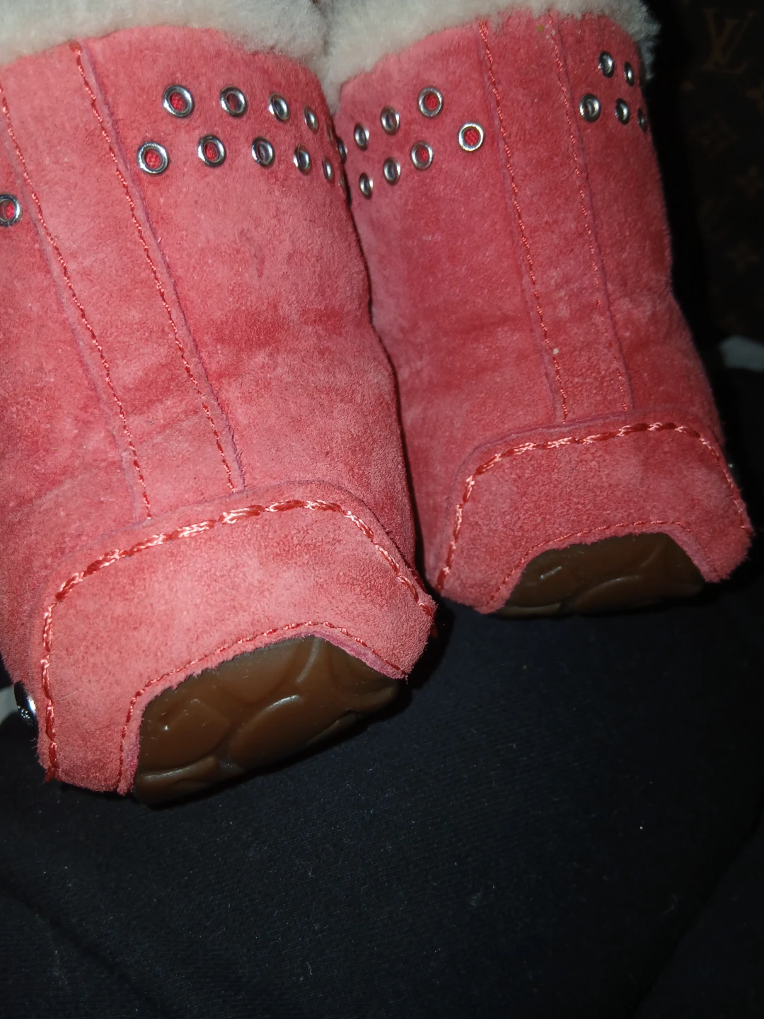 UGG Australia Pink Suede Bow Slippers Size 7 - photo 3