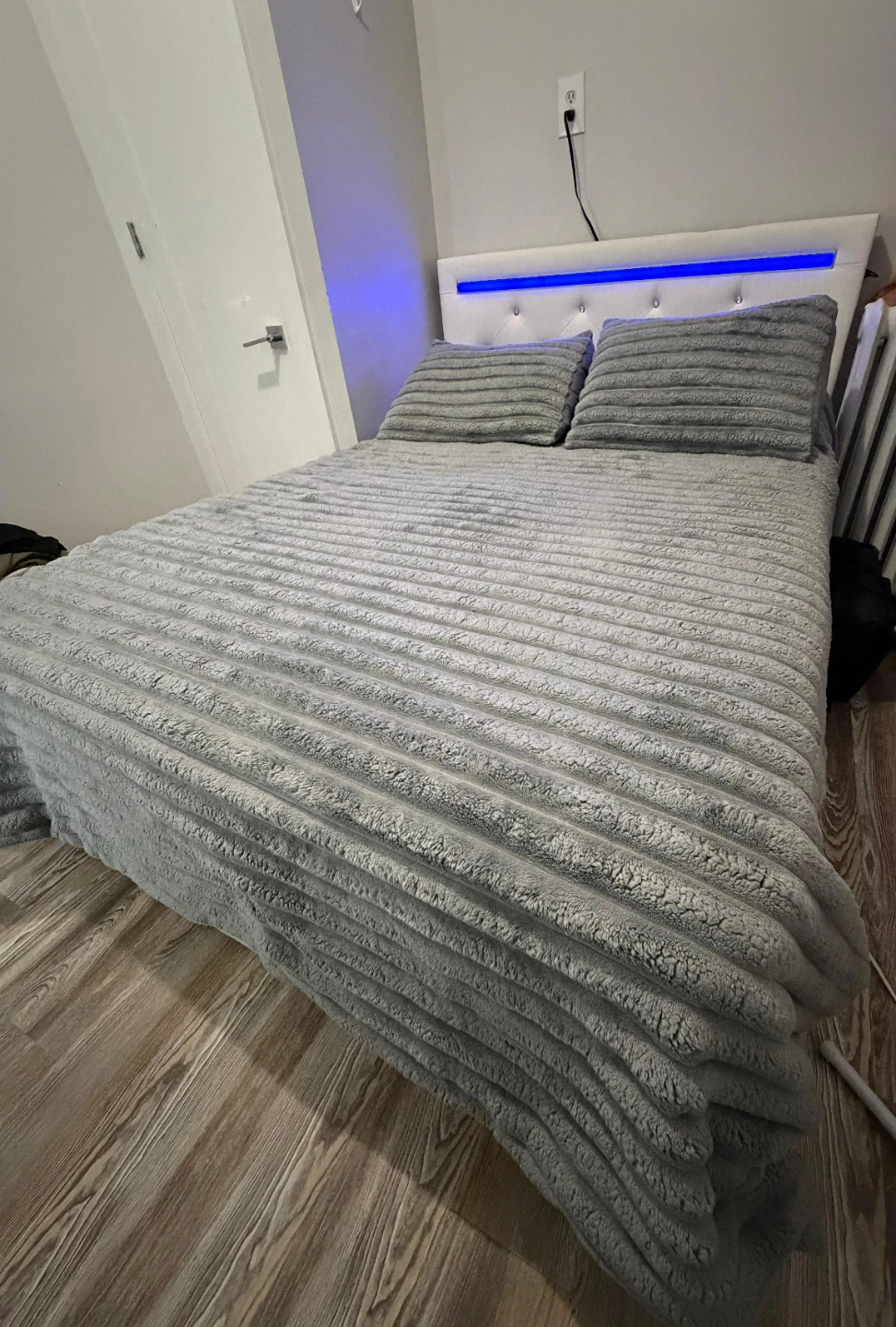 Bed frame with LED lights and a nearly new mattress. - photo 3