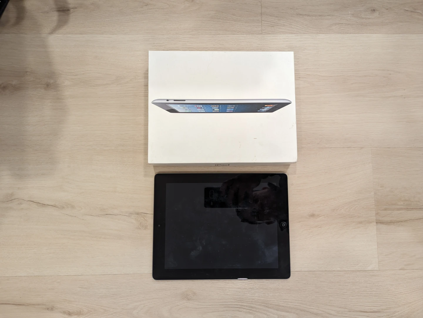 Apple iPad 1st Generation - Box Included!