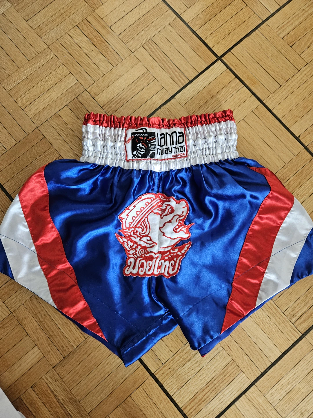 Lanna Muay Thai Boxing Shorts - Size M - photo 2