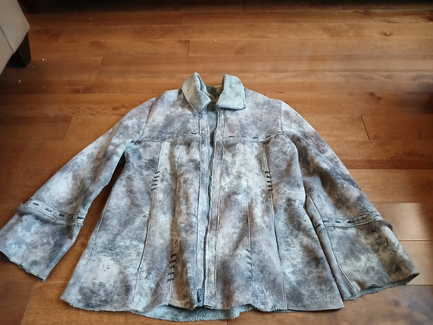 Women's Leather Jacket with handmade detail- L/XL