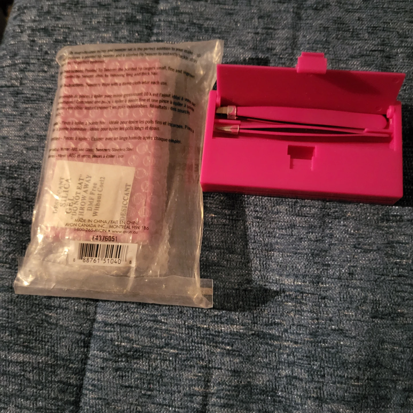 Avon Tweezer Set with Magnifying Mirror - New - photo 2